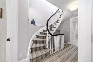 5 Wallace Ct, Boston, MA 02129 - Photo 5