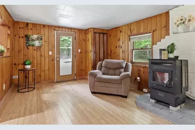 42 Fuller Ave, Lancaster, MA 01523 - Photo 7
