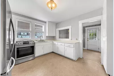 137 Central Avenue #1, Needham, MA 02492 - Photo 3
