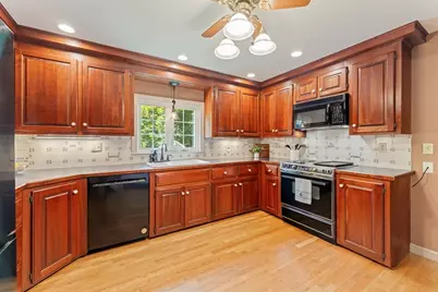 31 Tory Fort Ln, Worcester, MA 01602 - Photo 9