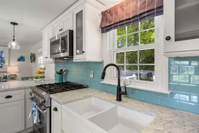 56 Crowes Purchase Rd, Yarmouth, MA 02673 - Photo 15