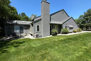 600 Ridgefield Cir, Clinton, MA 01510 - Photo 1
