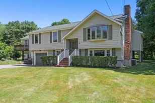 9 Oak Dr, Plainville, MA 02762 - Photo 1