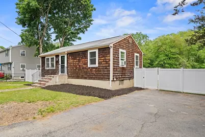 23 Leland Road, North Reading, MA 01864 - Photo 3