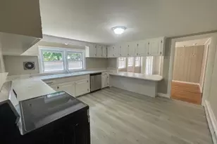 99 Homestead Cir, Hamilton, MA 01982 - Photo 7