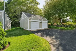 8 Oakmont Dr, Wareham, MA 02532 - Photo 15