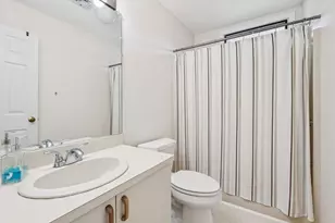 8 Oakmont Dr, Wareham, MA 02532 - Photo 13
