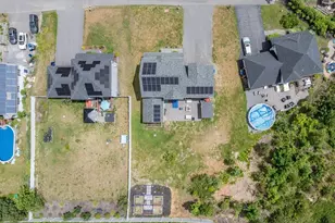 145 Malburn St, Leominster, MA 01453 - Photo 41