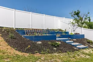 145 Malburn St, Leominster, MA 01453 - Photo 33