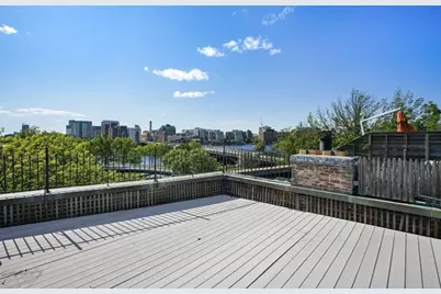 1 West Hill Place, Boston, MA 02114 - Photo 19