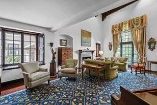 1 W Hill Pl, Boston, MA 02114 - Photo 3