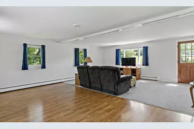 238 Lake St, Bellingham, MA 02019 - Photo 9