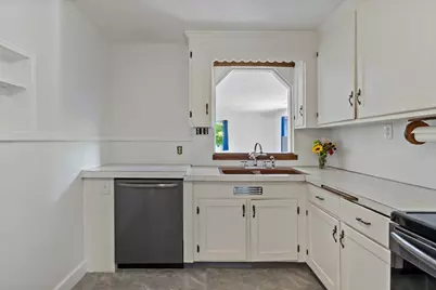 238 Lake St, Bellingham, MA 02019 - Photo 7
