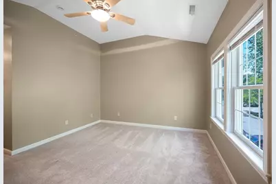 1 Riverview Blvd #2-202, Methuen, MA 01844 - Photo 31