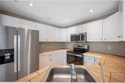 1 Riverview Blvd #2-202, Methuen, MA 01844 - Photo 23