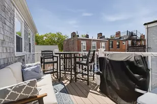 33 Mystic St, Boston, MA 02129 - Photo 11
