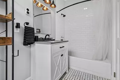 35 Swallow St #2, Boston, MA 02127 - Photo 5