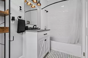 35 Swallow St, Boston, MA 02127 - Photo 5