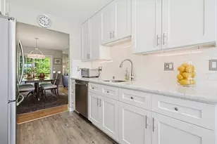 27 Country Hill Rd, Holden, MA 01522 - Photo 7