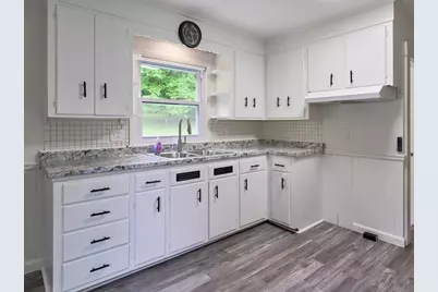 304 South Street, Auburn, MA 01501 - Photo 17