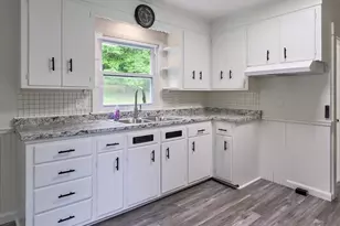 304 South St, Auburn, MA 01501 - Photo 17