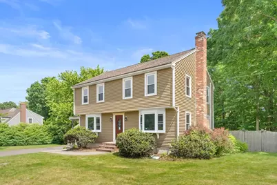5 Tuckoosa Cir, Bridgewater, MA 02324 - Photo 3