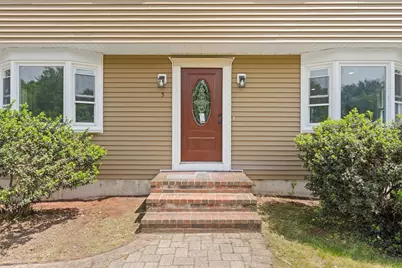 5 Tuckoosa Cir, Bridgewater, MA 02324 - Photo 5