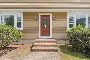 5 Tuckoosa Cir, Bridgewater, MA 02324 - Photo 5