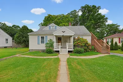 20 Pinehurst Ave, Auburn, MA 01501 - Photo 1