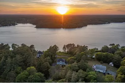 7 Great Pines Dr, Bourne, MA 02532 - Photo 11