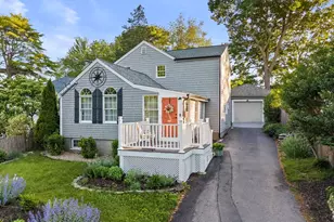 129 Greenvale Ave, Weymouth, MA 02188 - Photo 1