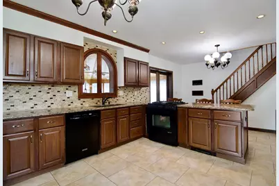 597 Chapin St, Ludlow, MA 01056 - Photo 5