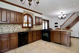 597 Chapin St, Ludlow, MA 01056 - Photo 5
