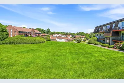 26 Williamsburg Ct #12, Shrewsbury, MA 01545 - Photo 21