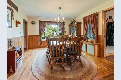 89 Elm St, Blackstone, MA 01504 - Photo 11