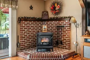 89 Elm St, Blackstone, MA 01504 - Photo 9