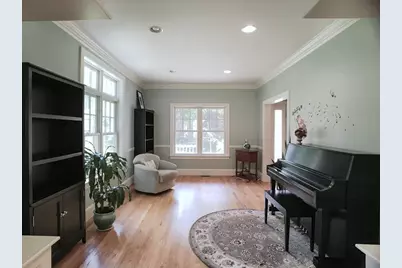 10 Larch Rd #10, Wellesley, MA 02482 - Photo 9