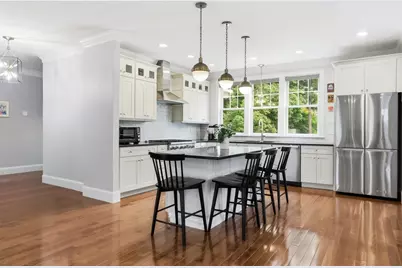 7 Howe St, Hingham, MA 02043 - Photo 7