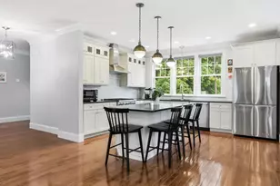 7 Howe St, Hingham, MA 02043 - Photo 7