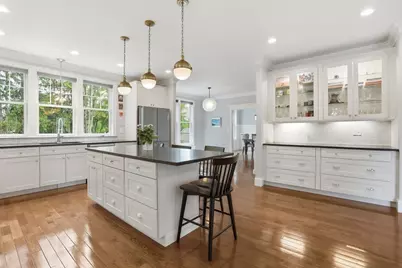 7 Howe St, Hingham, MA 02043 - Photo 11