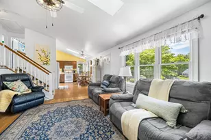 71 Cains Hill Dr, Taunton, MA 02718 - Photo 5