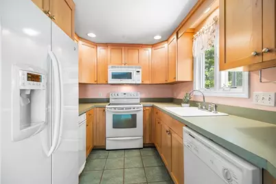 71 Cains Hill Dr, Taunton, MA 02718 - Photo 17