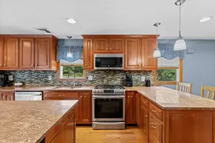 244-244A Holmes St, Halifax, MA 02338 - Photo 19