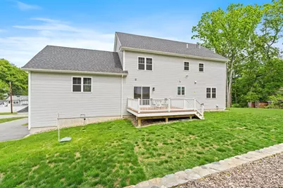 17 Grand St, Wilmington, MA 01887 - Photo 3