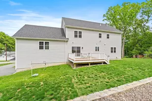 17 Grand St, Wilmington, MA 01887 - Photo 3