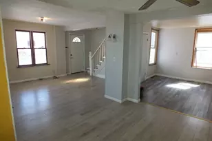 241 Tyler St, Springfield, MA 01109 - Photo 11