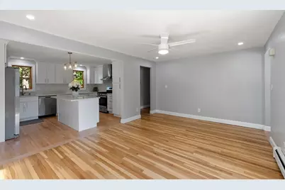 195 Lakeview Ave, Tyngsborough, MA 01879 - Photo 5