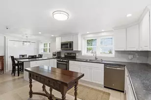 53 Gates Rd, Saugus, MA 01906 - Photo 5