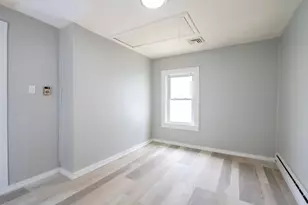 716 Lawrence St, Lowell, MA 01852 - Photo 13