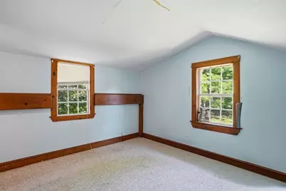5 Pleasant St, Upton, MA 01568 - Photo 35